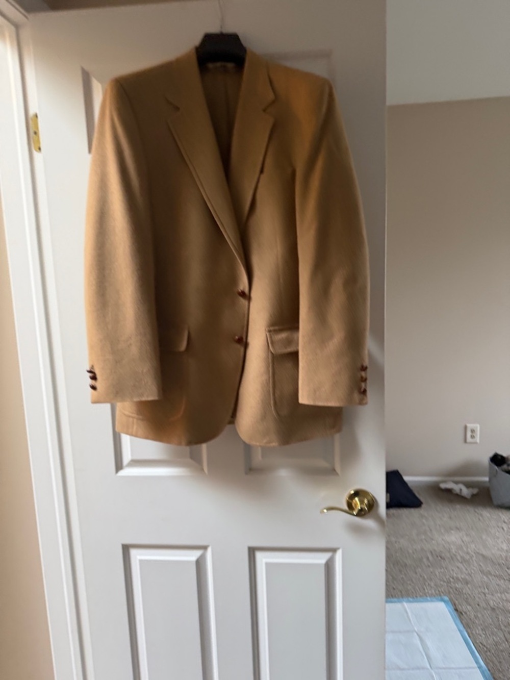 Men's Camel Two-Button Sport Coat - Classic Tailored Blazer